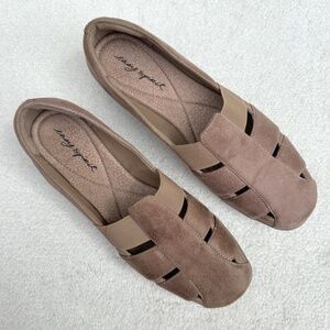 Easy Spirit Alani Women’s Comfort Slip on Shoes Size 10
